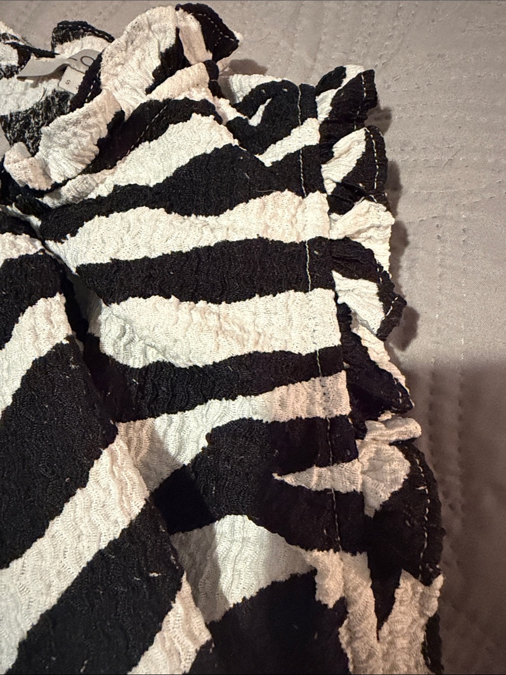 LOFT Black & White Zebra Print Ruffle-Neck Tank - Picture 3 of 4